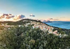 Chlomos Corfu, Corfuting Guided Tours